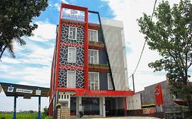 D'Shario Hotel Kepanjen